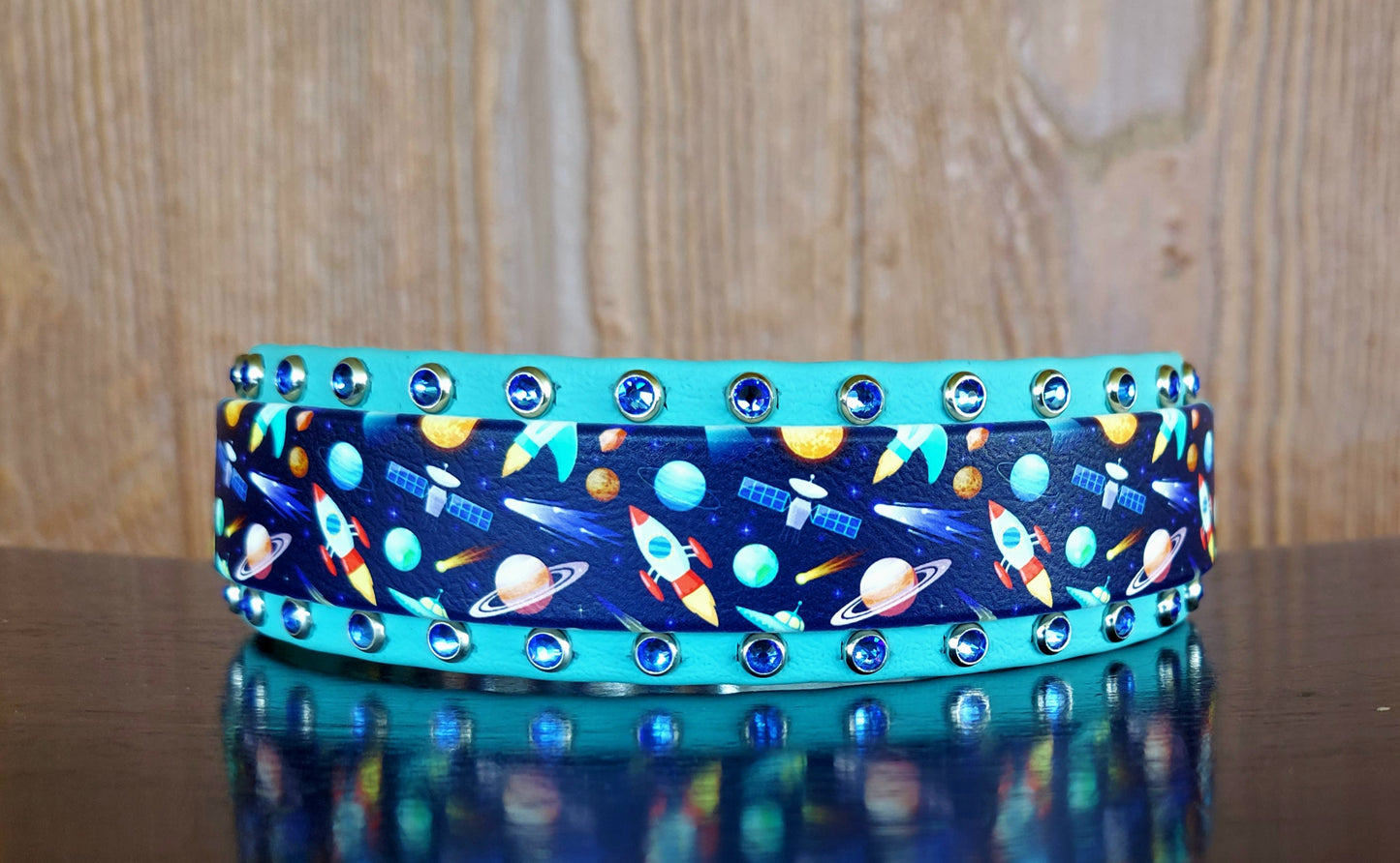 Outa This World Buckle Collar