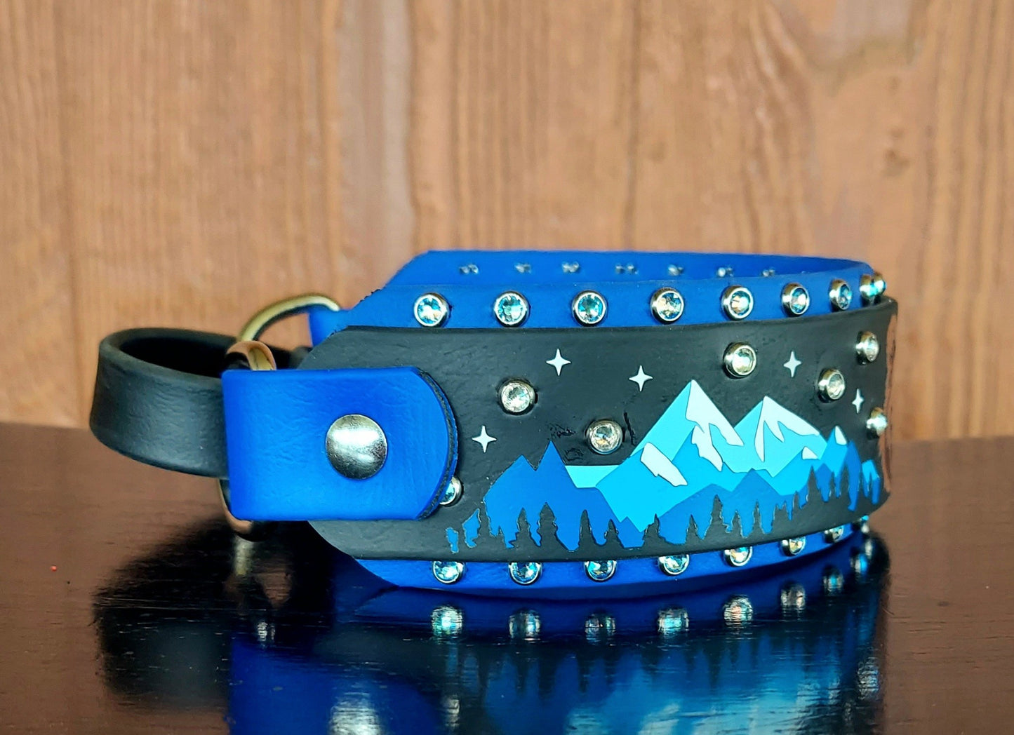 Mountain Bear French Martingale