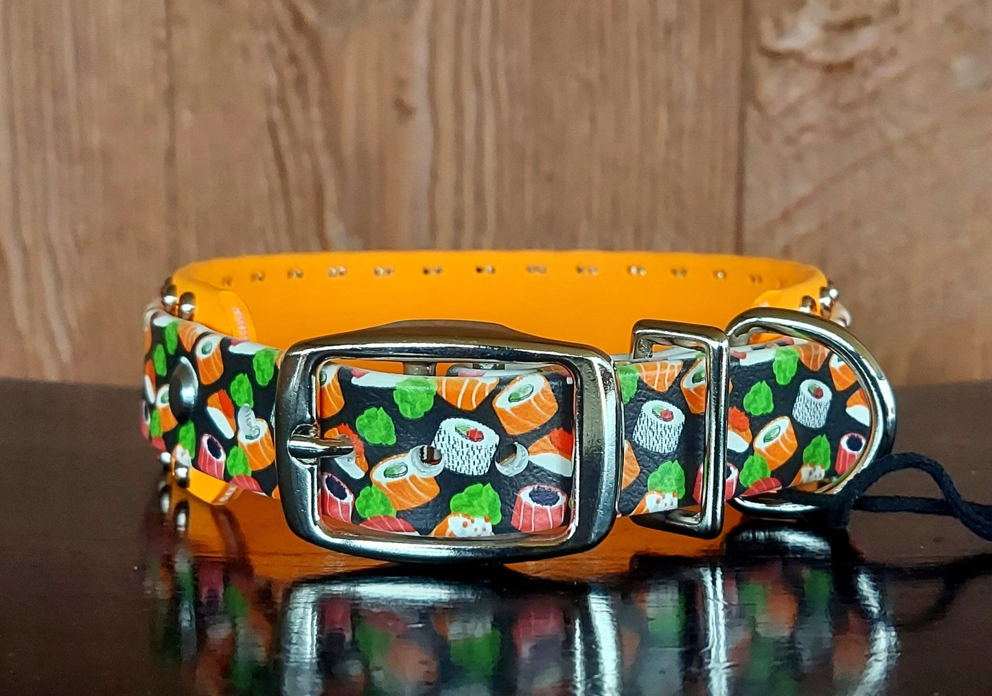 Sushi MANGO Buckle Collar