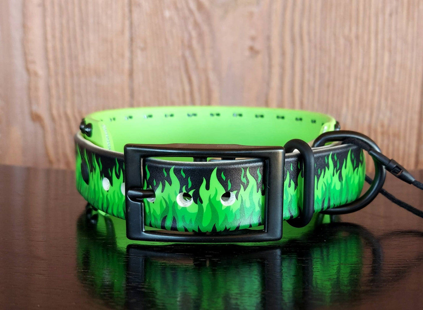 Flamin Hot GREEN Buckle Collar
