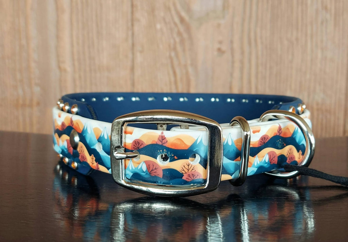 Fall Mountains Buckle Collar