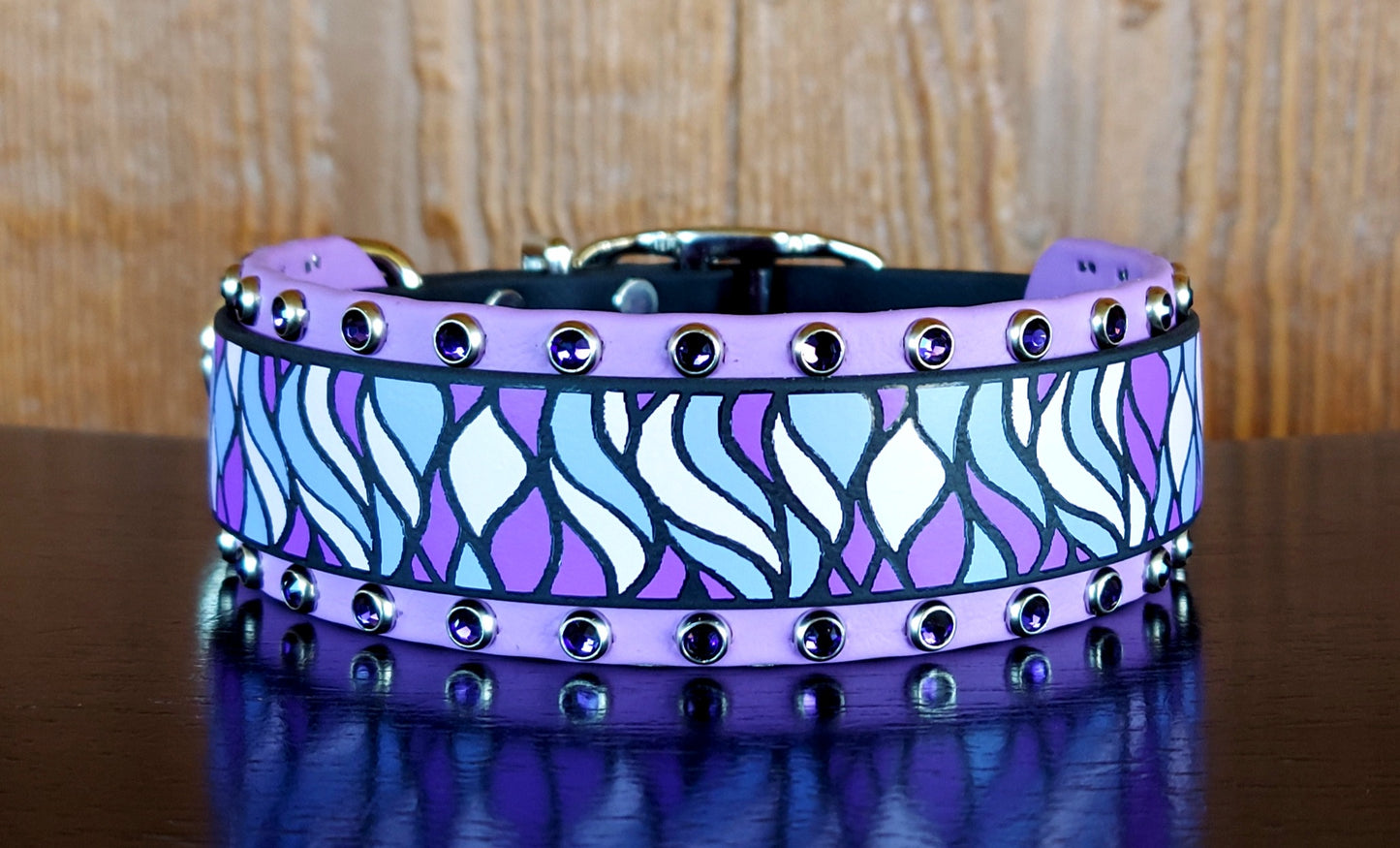 Mosaic Flames Buckle Collar