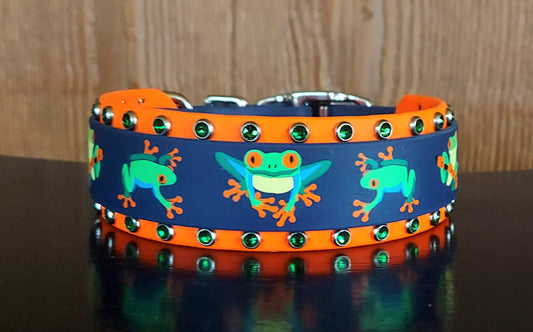 Tree Frogs Buckle Collar
