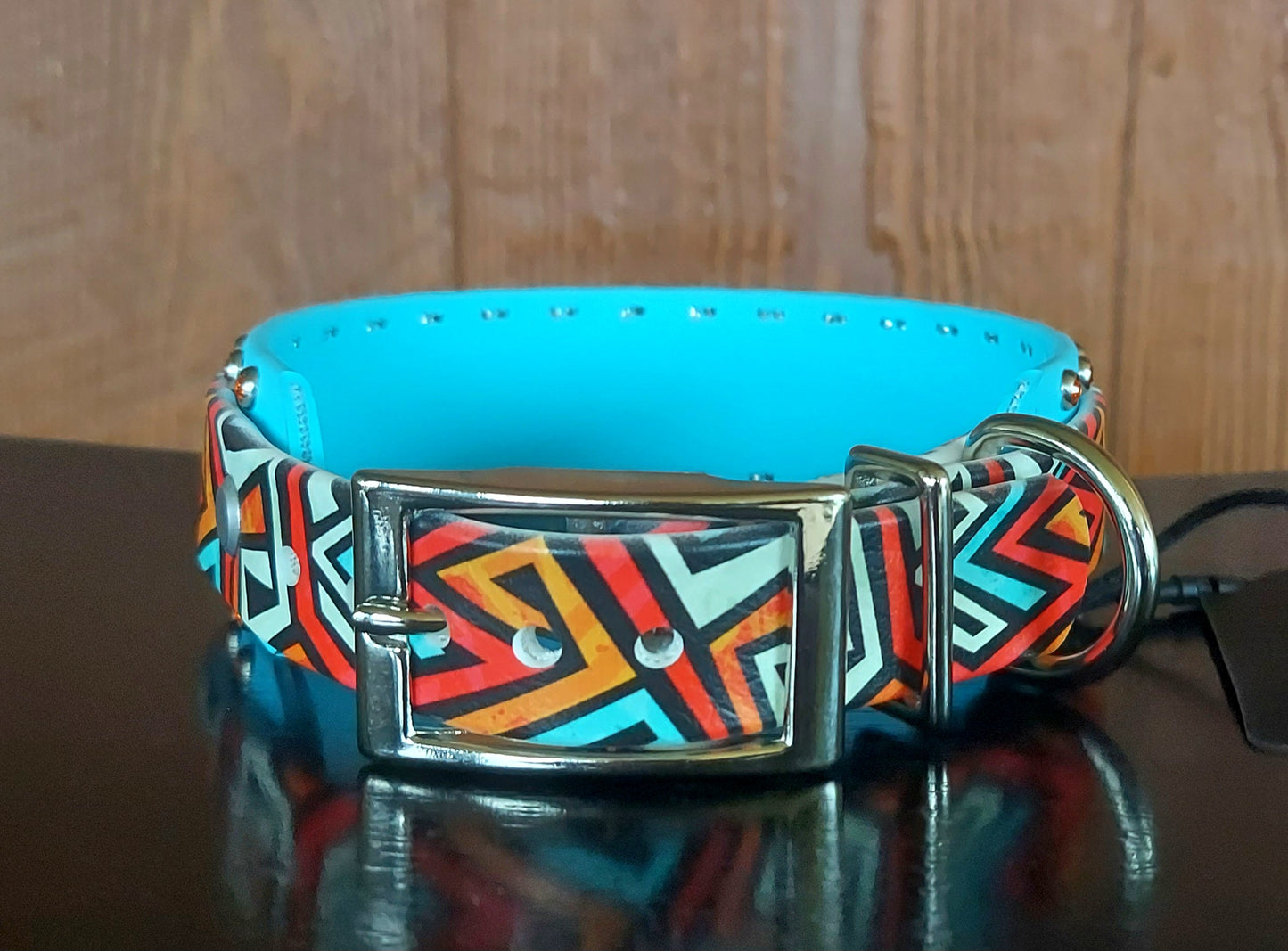 Tribal Grafitti UV Buckle Collar