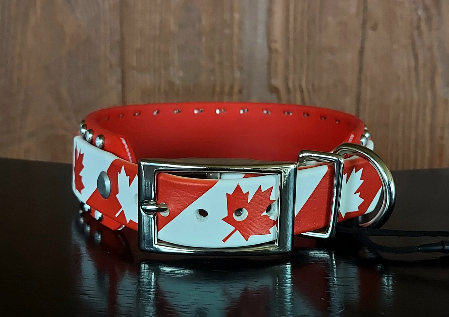 Oh Canada! Buckle Collar