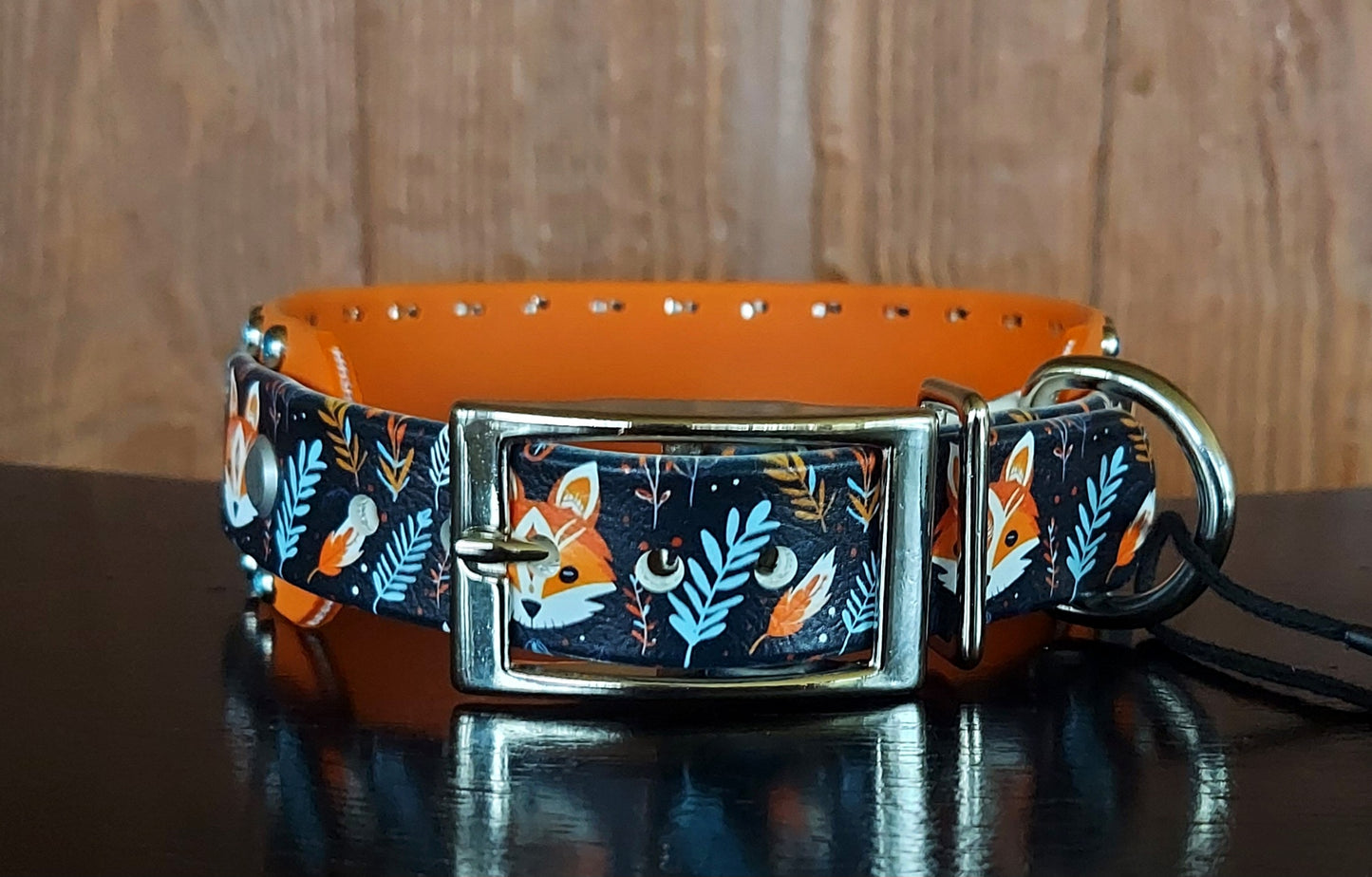 Boho Fox UV Buckle collar