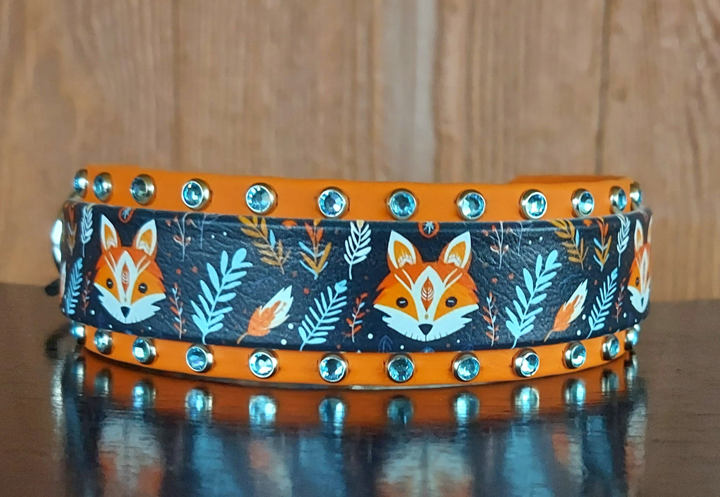 Boho Fox UV Buckle collar