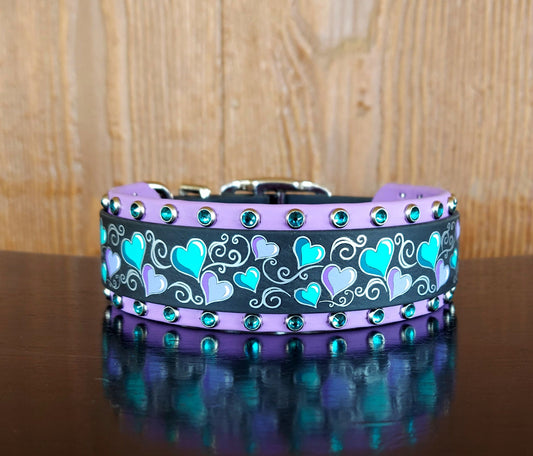 Scroll Hearts Buckle Collar