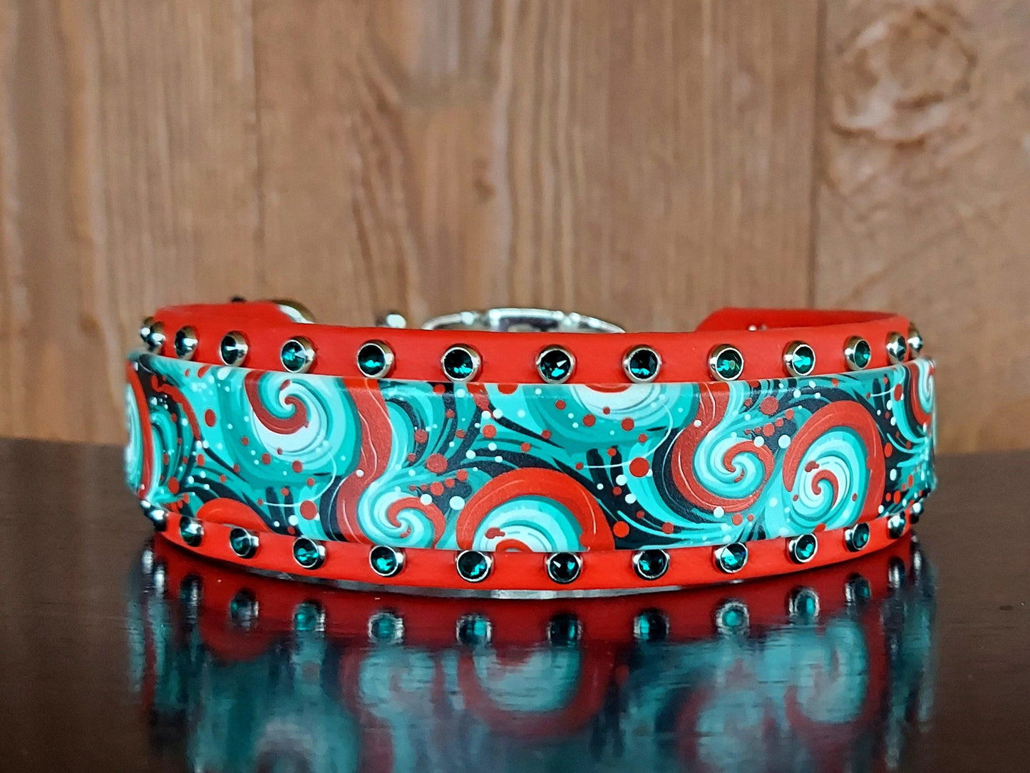 Christmas Swirl Buckle Collar