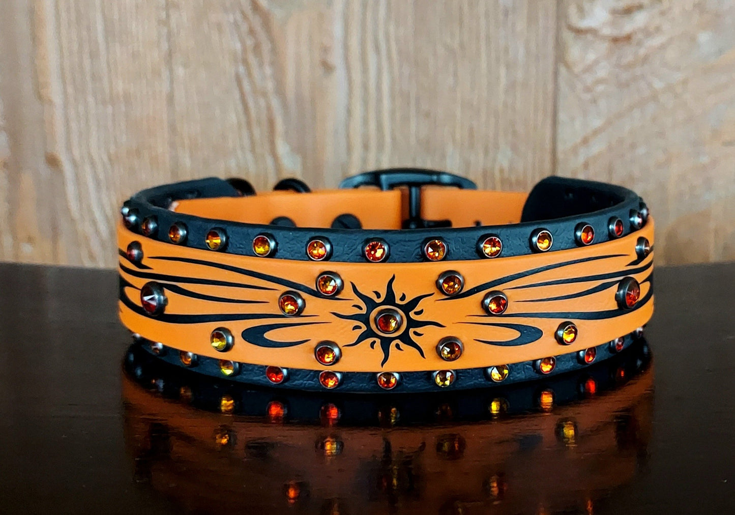 Sunburst Buckle Collar