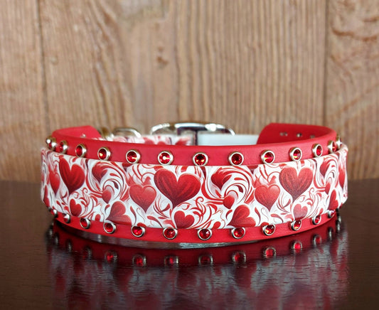 Red Hearts Buckle Collar