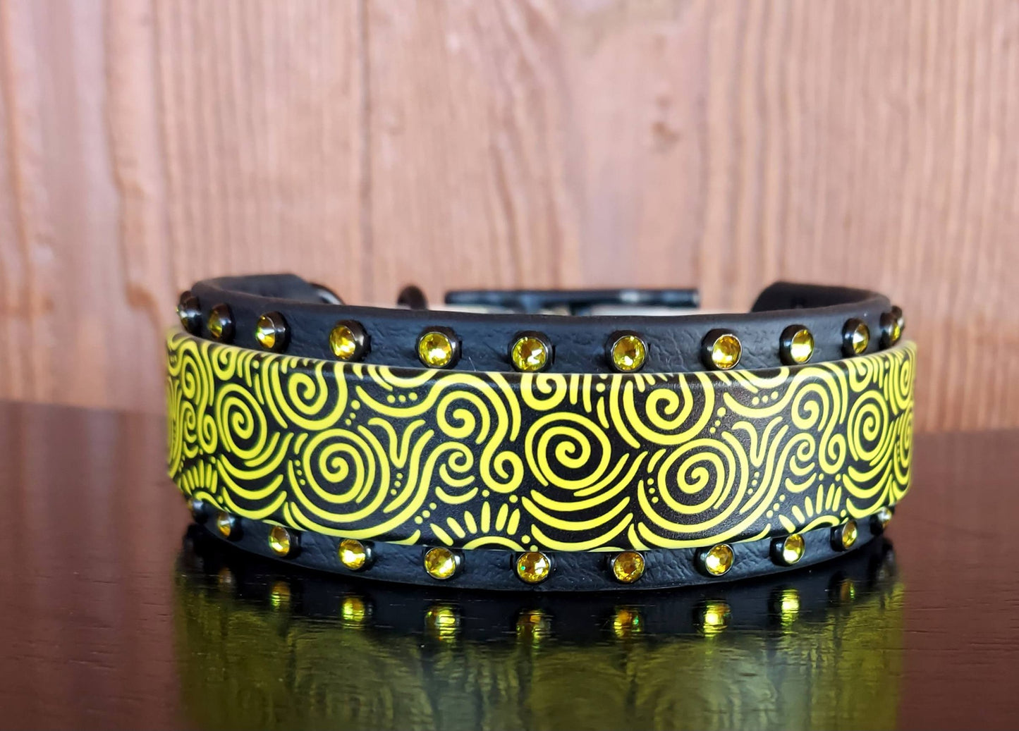 Yellow Swirls Buckle Collar