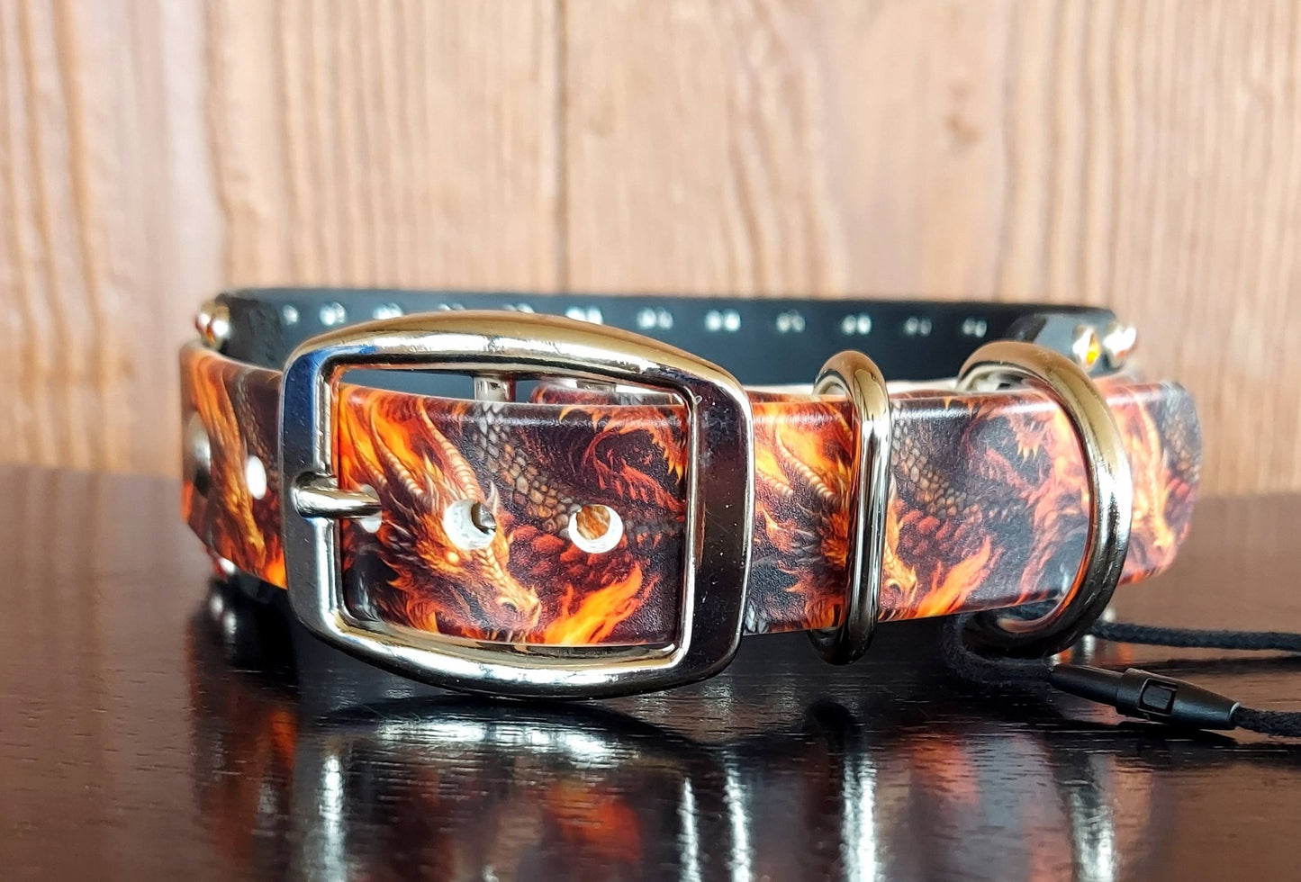 Flaming Dragons Buckle Collar