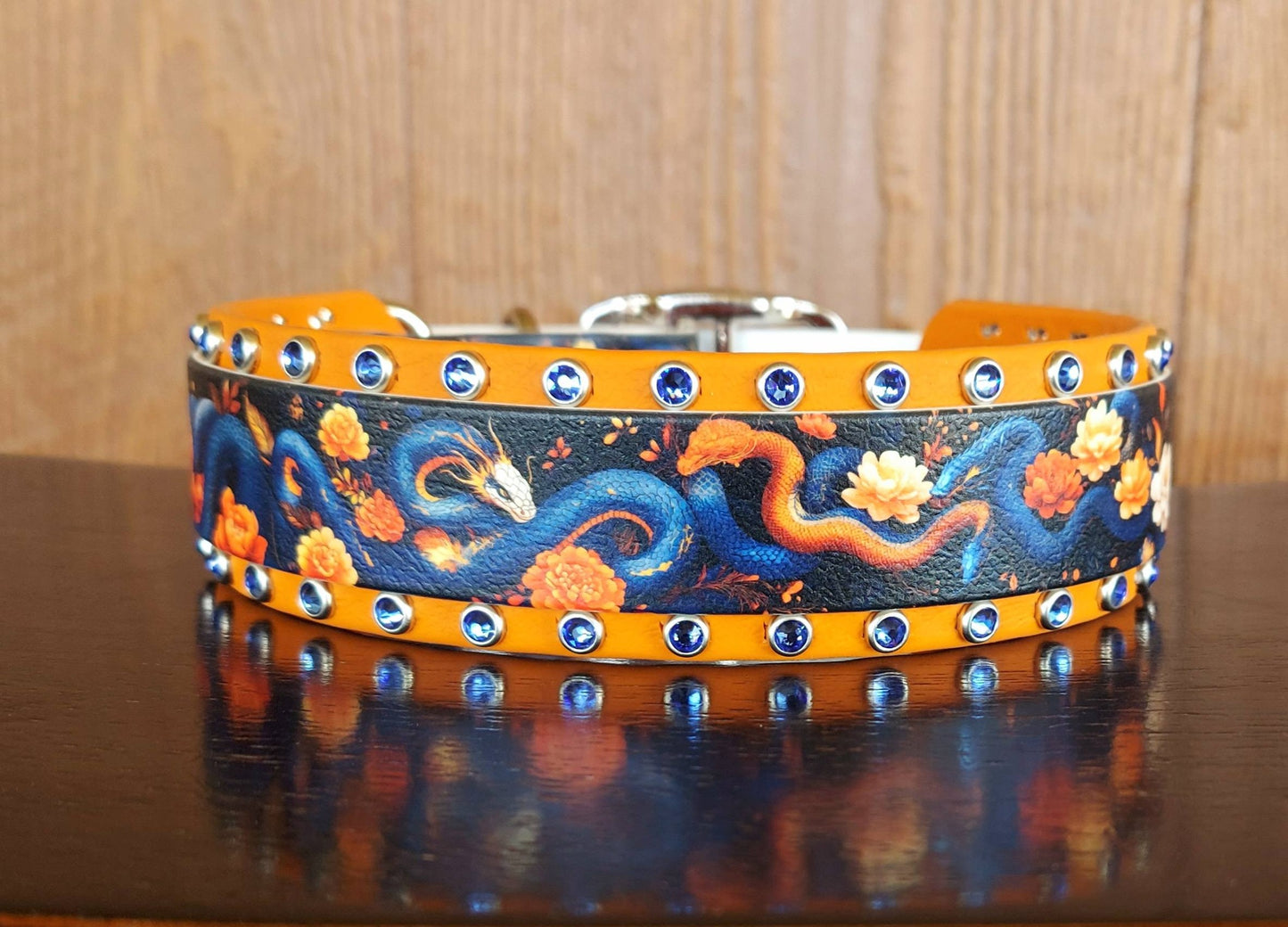 King of Flowers Buckle Collar