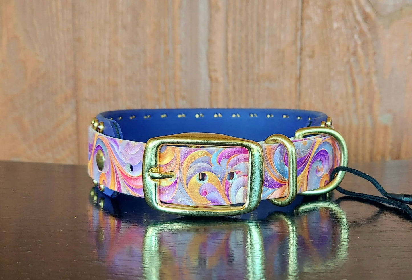 Taffy Swirl Buckle Collar