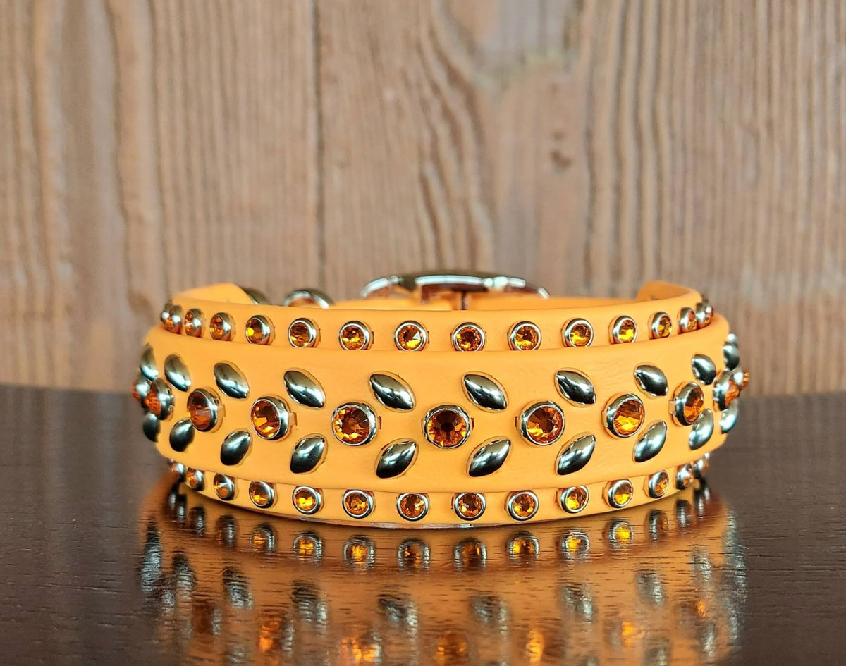 Bloom Buckle Collar - MANGO