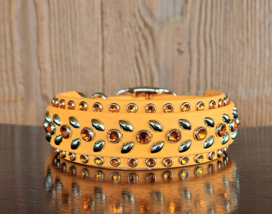 Bloom Buckle Collar - MANGO