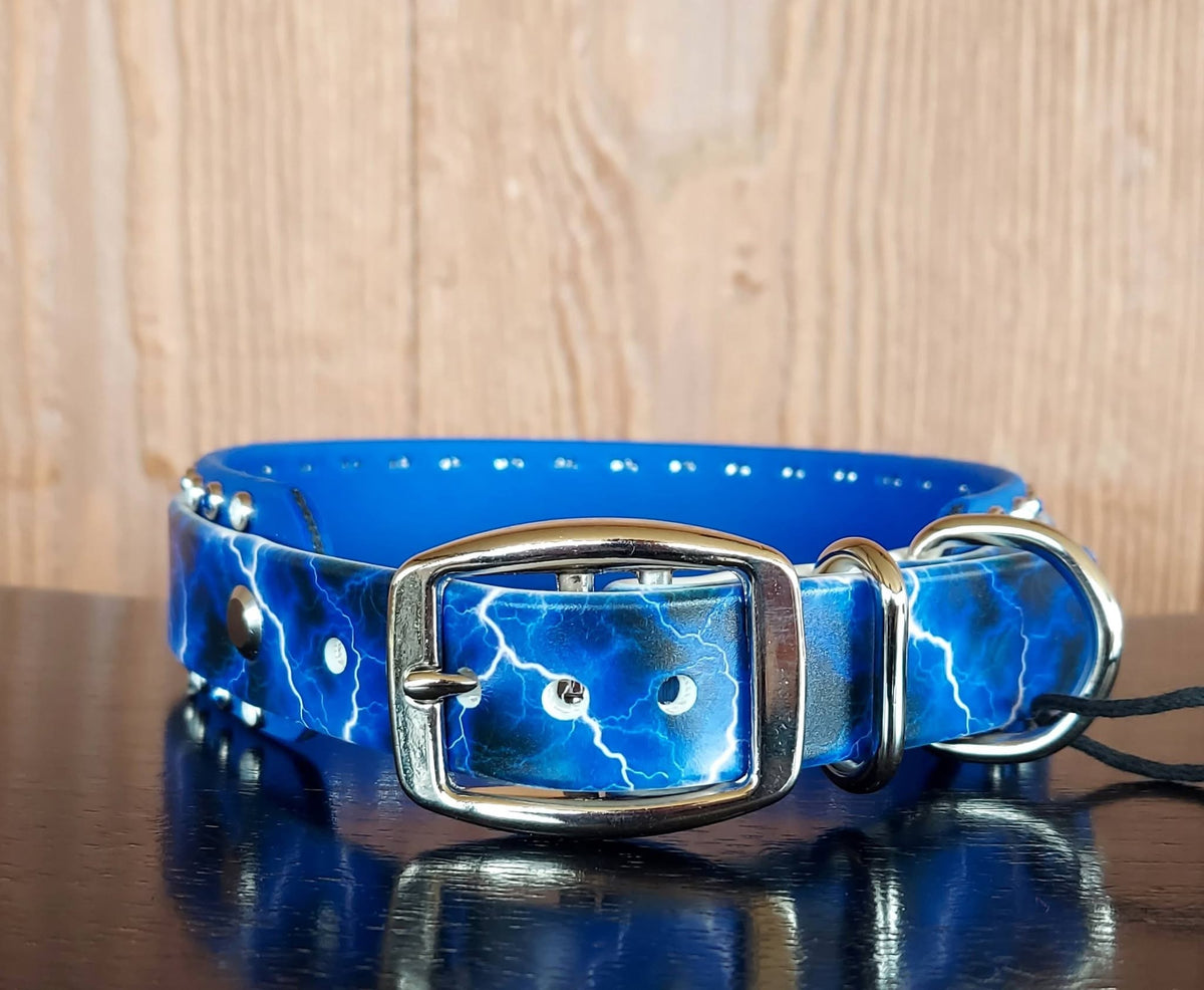 Blue Lightning Buckle Collar