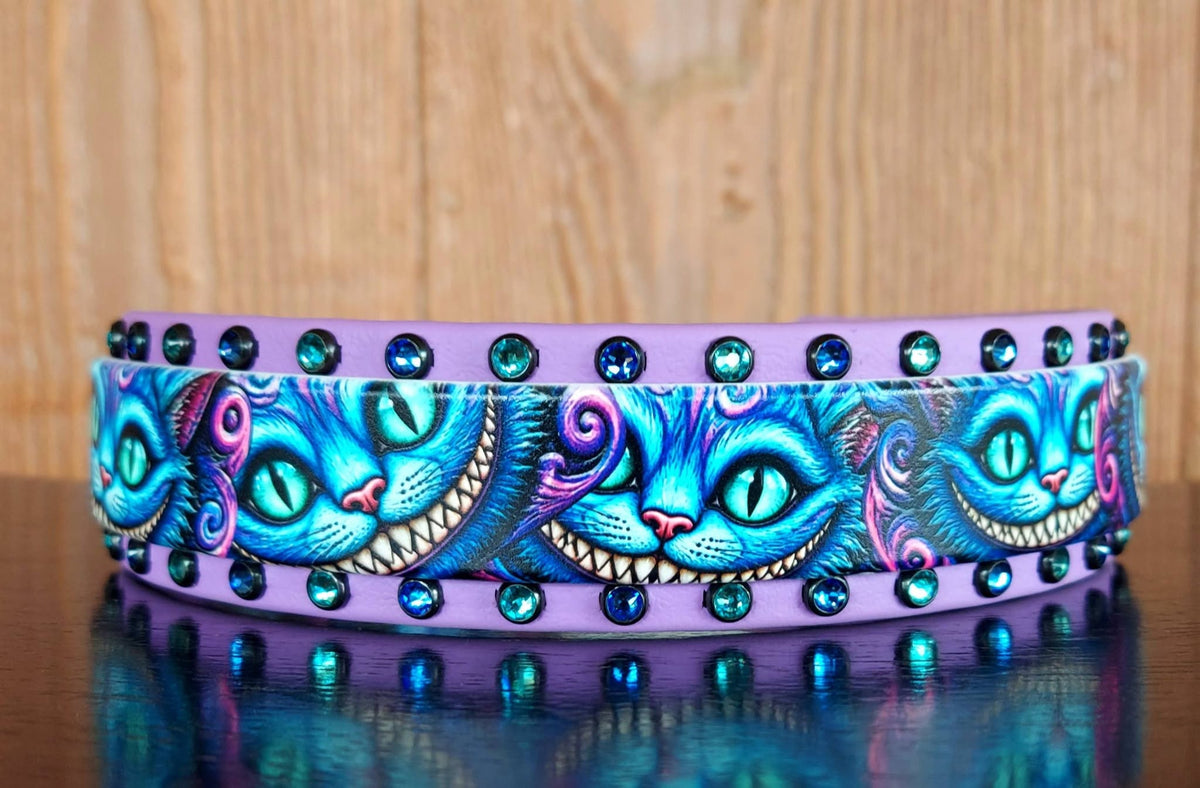 Cheshire Cat Buckle Collar