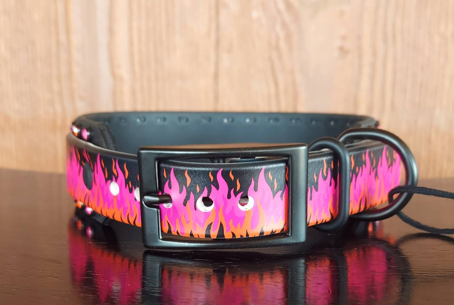 UPDIF Flamin' Hot Buckle Collar